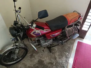 দায়াং অ্যাপোলো ২০০৮ লাল