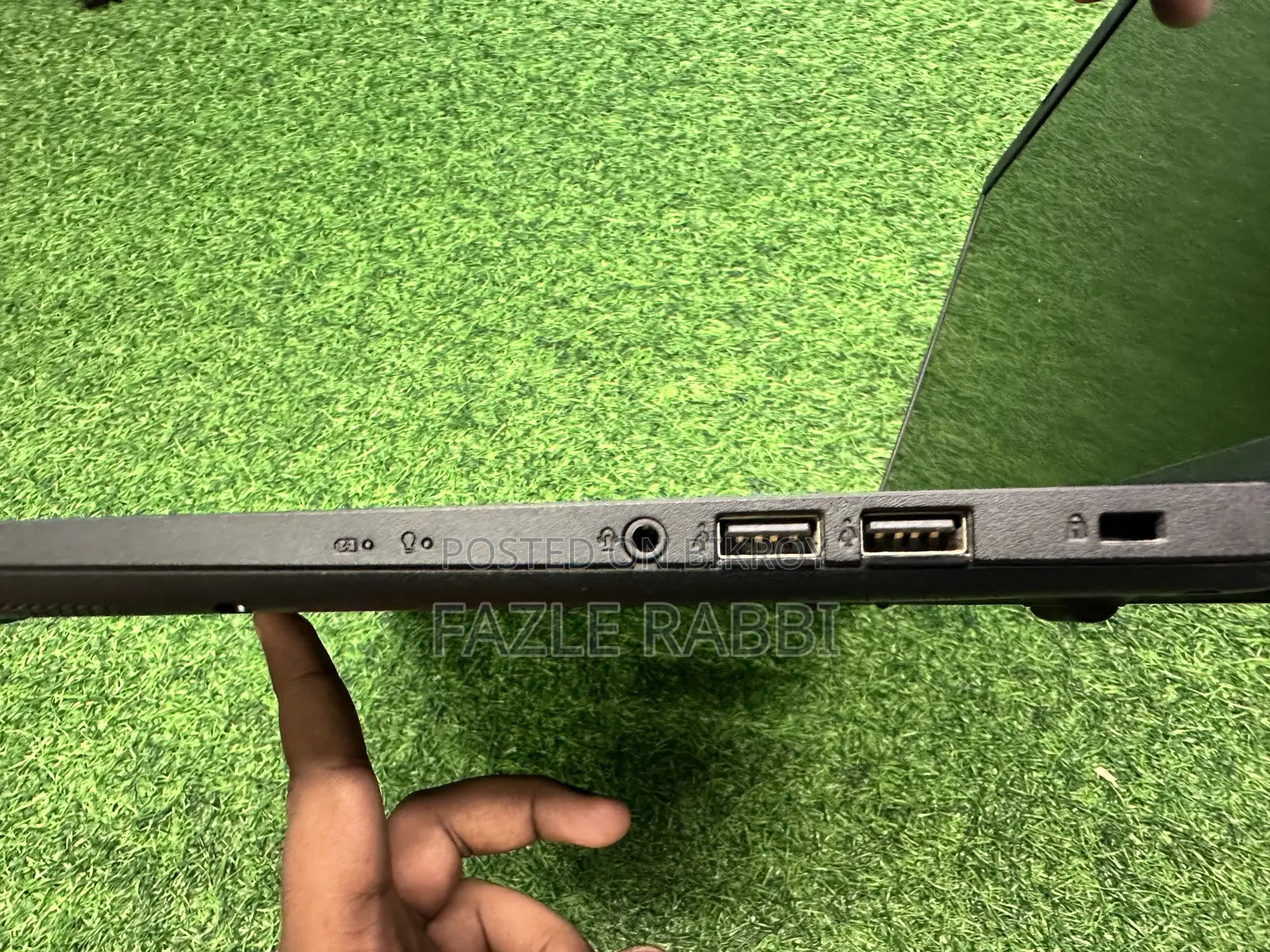 Laptop Asus Vivobook 15 8GB Intel Core i3 HDD 1T