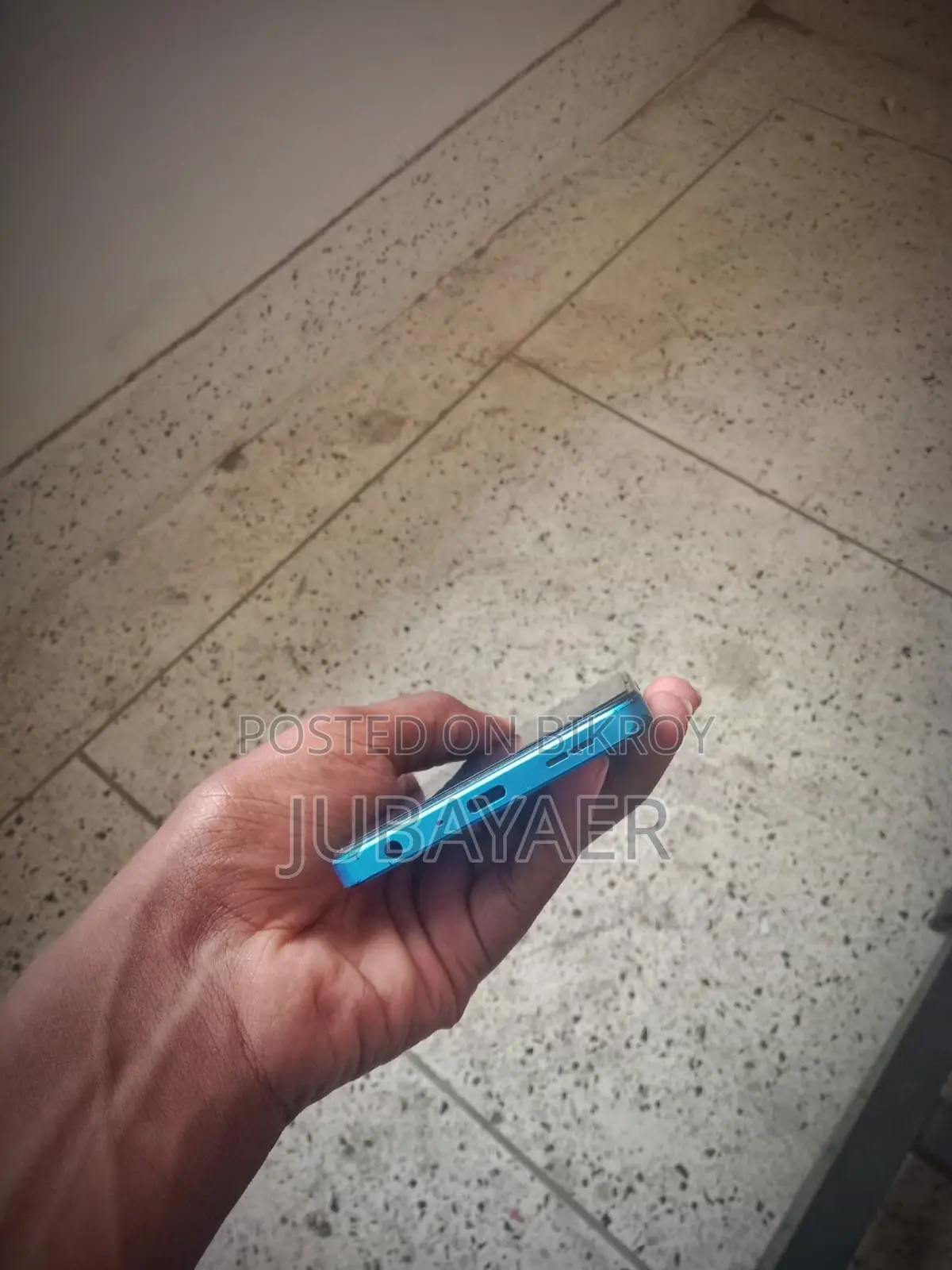 মোবাইল ফোন ২৫৬ জিবি ব্লু