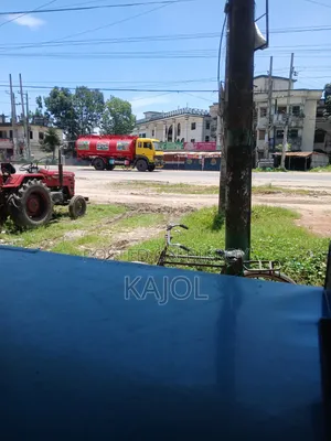 হিন্দু লজিং শিক্ষিকা দরকার
