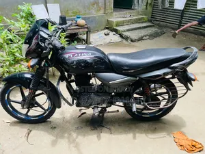বাজাজ প্লাটিনা ১০০ ২০১৮ কালো