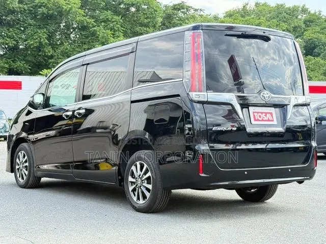 Toyota Esquire 2021 Black