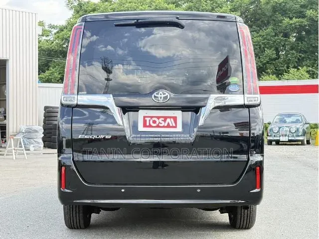 Toyota Esquire 2021 Black