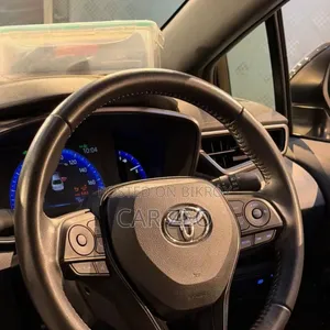 Toyota Corolla Hatchback 2020 Pearl