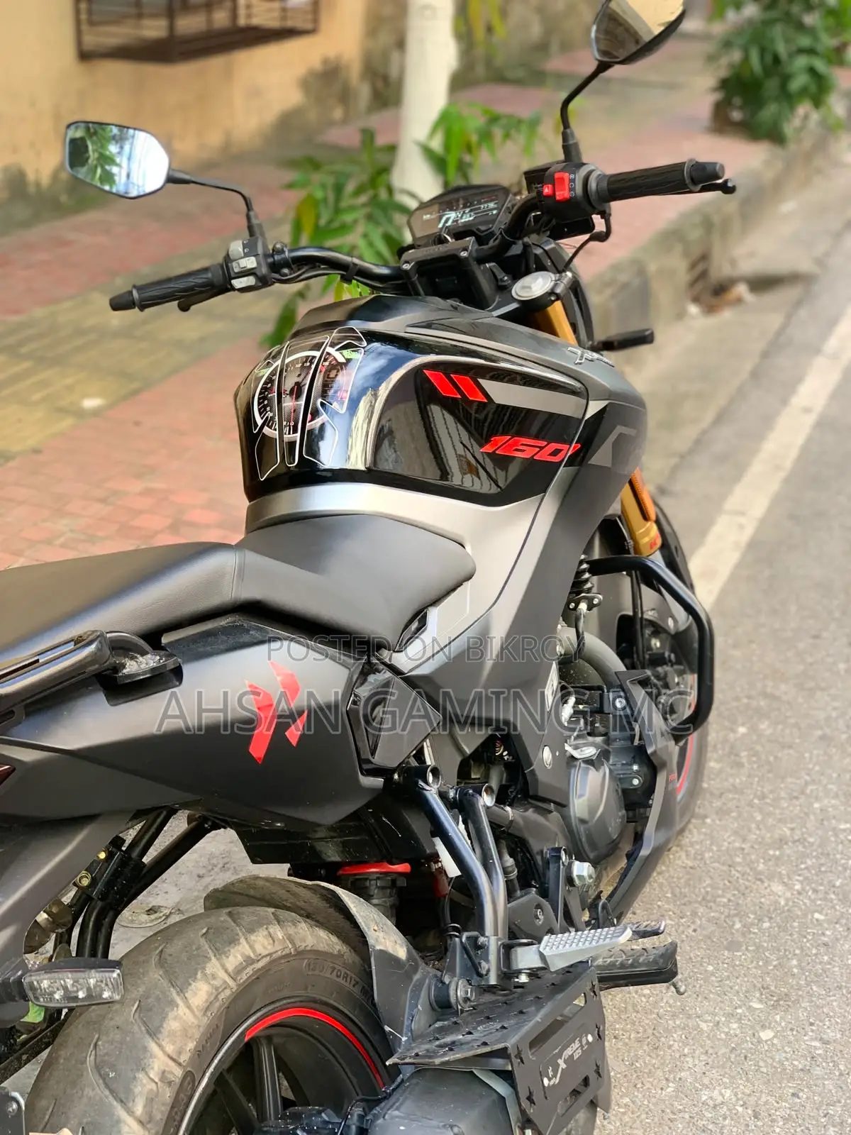 নতুন হিরো এক্সট্রিম ১৬০আর ৪ভি ২০২৫ কালো