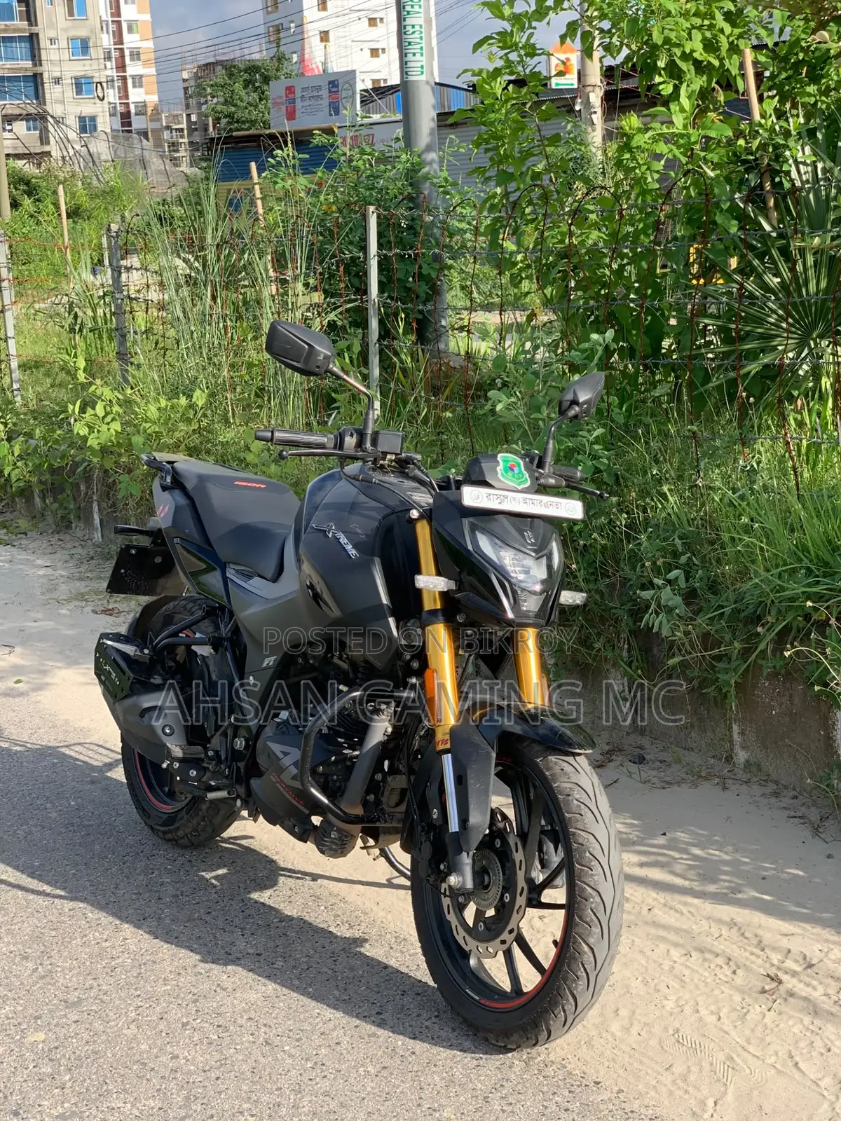 নতুন হিরো এক্সট্রিম ১৬০আর ৪ভি ২০২৫ কালো