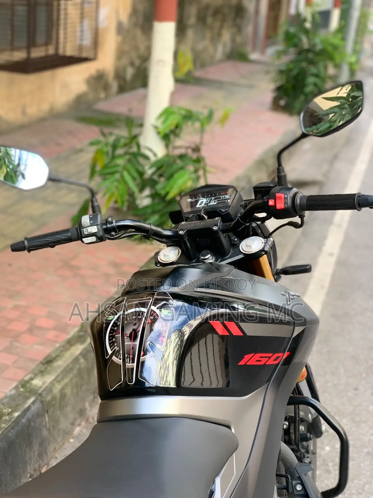 নতুন হিরো এক্সট্রিম ১৬০আর ৪ভি ২০২৫ কালো