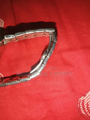 প্যানডাগোর অ্যানালগ ওয়াচ ব্যবহৃত (৩ মাস)