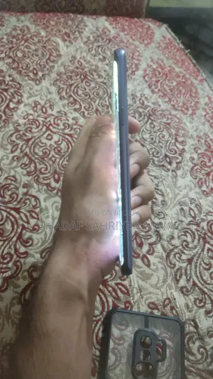 New Samsung Galaxy S9 Plus 64 GB Blue