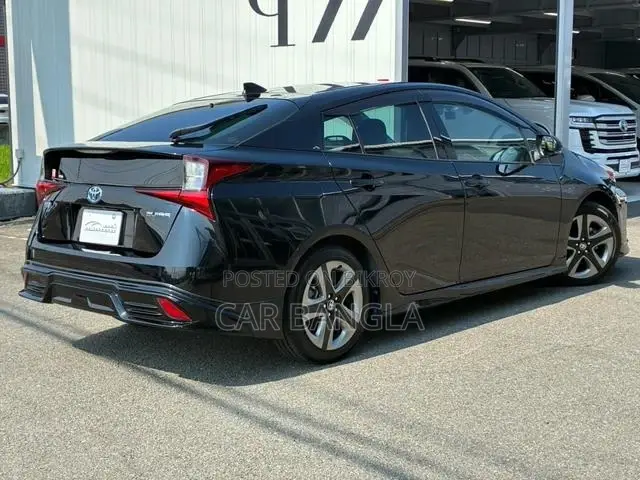 Toyota Prius 2021 Black