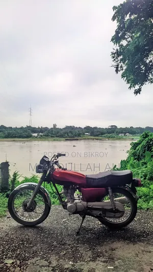 হোন্ডা ২০১৮ লাল