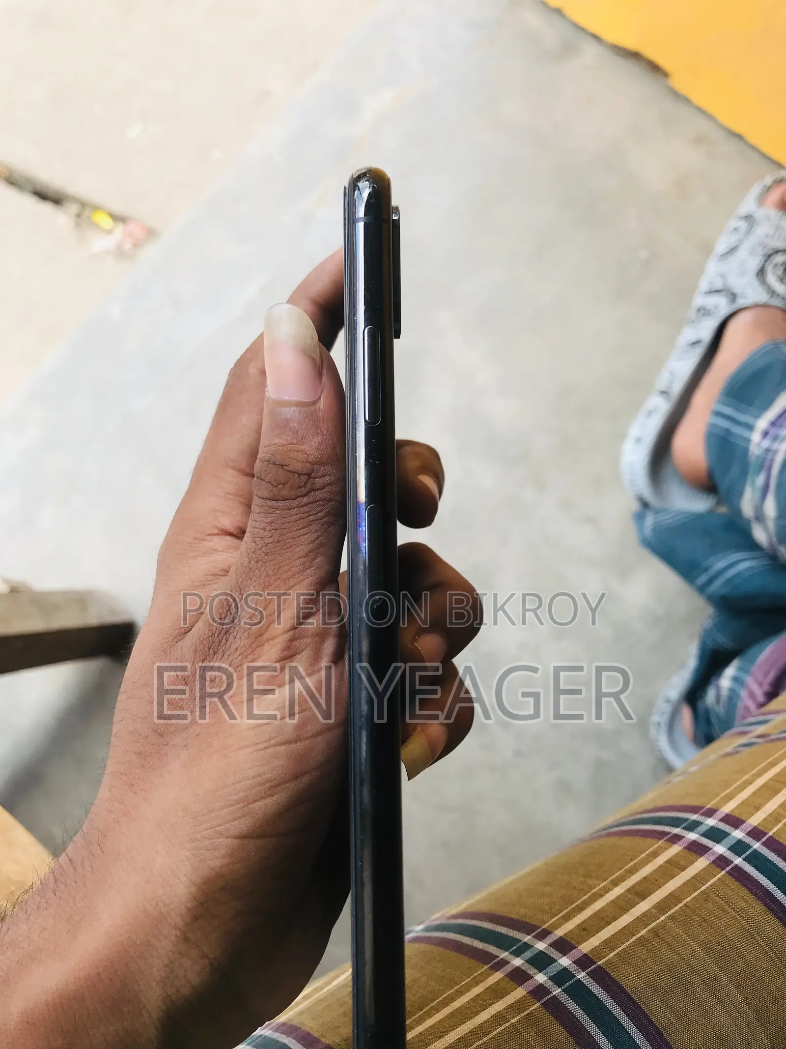 New Apple iPhone XS Max 64 GB Black