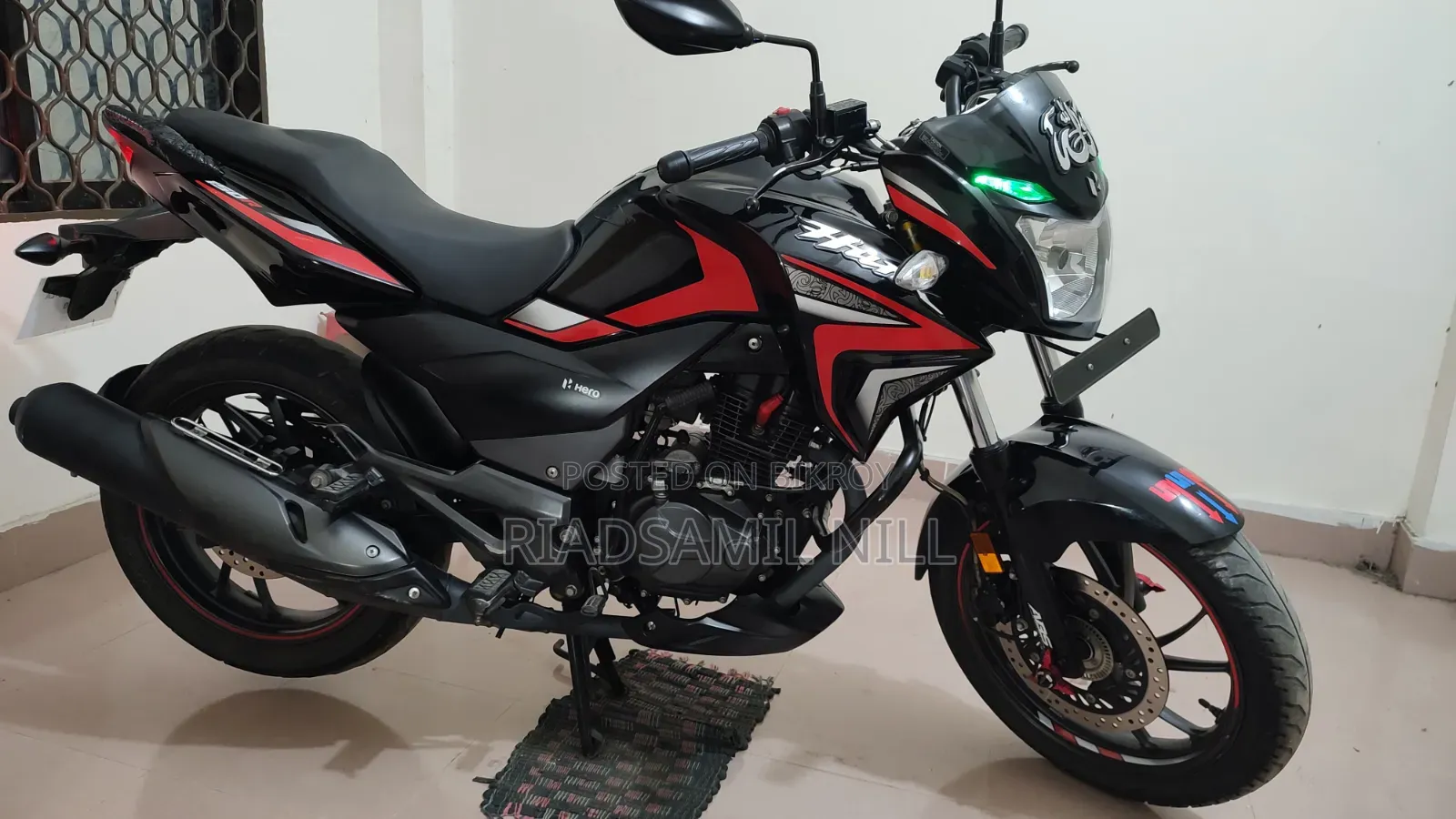 Hero Hunk 150R Dual Disc ABS 2025 Black