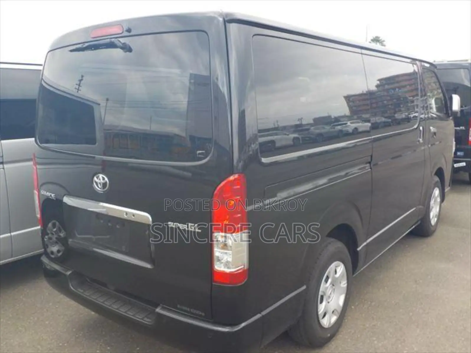 Toyota HiAce 2023 Black