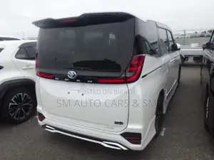Toyota Noah 2023 Pearl