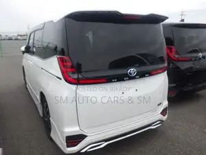 Toyota Noah 2023 Pearl