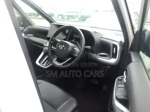 Toyota Noah 2023 Pearl