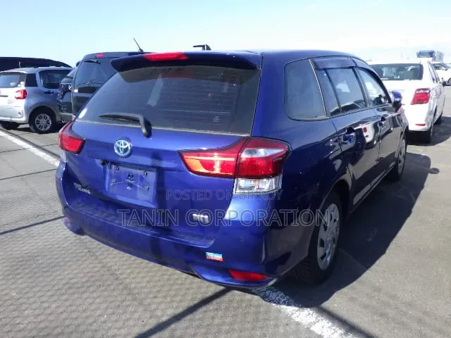 Toyota Corolla Fielder 2021 Blue