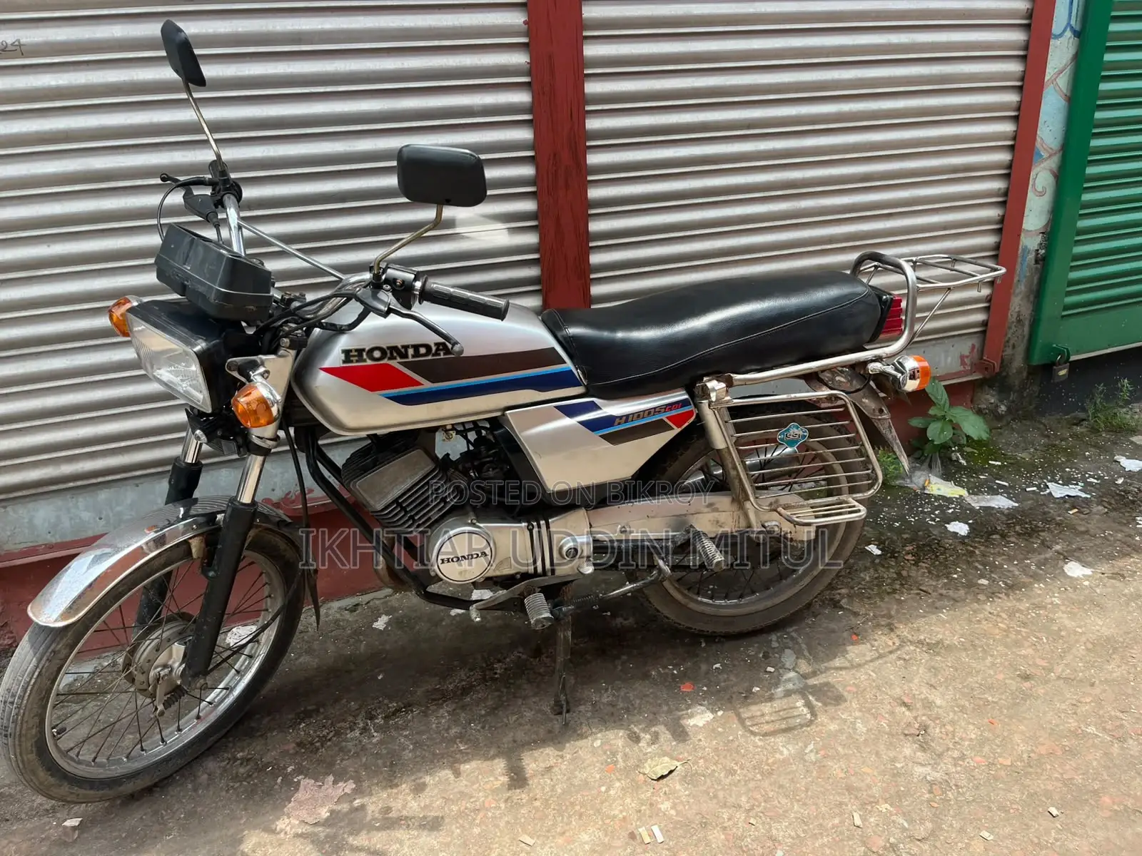 Honda 1989 Silver
