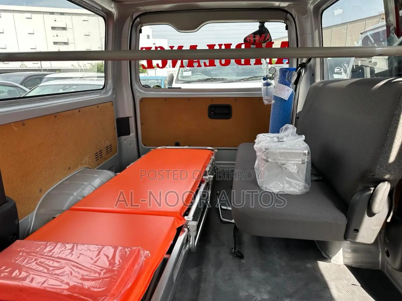 Toyota HiAce 2021 Silver