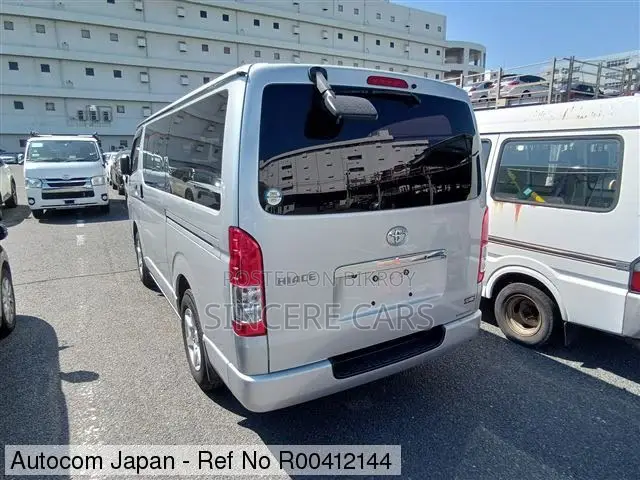 Toyota HiAce 2020 Silver