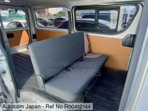Toyota HiAce 2020 Silver