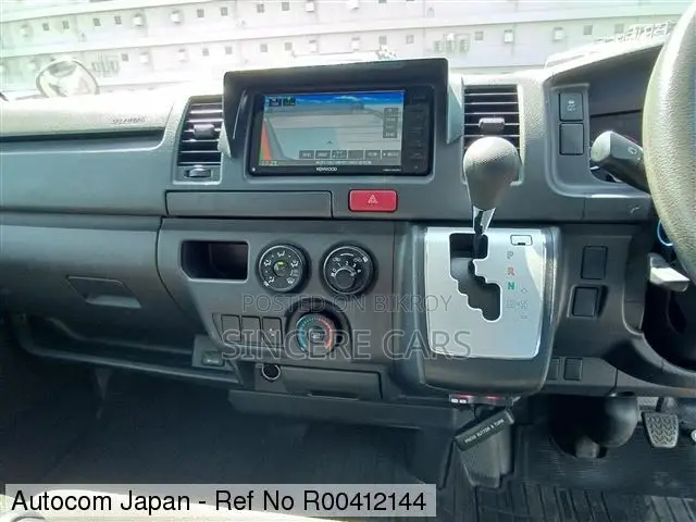 Toyota HiAce 2020 Silver
