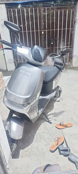 Revoo A11 2026 Gray