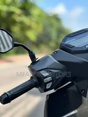 Hero Xoom 125 2026 Black