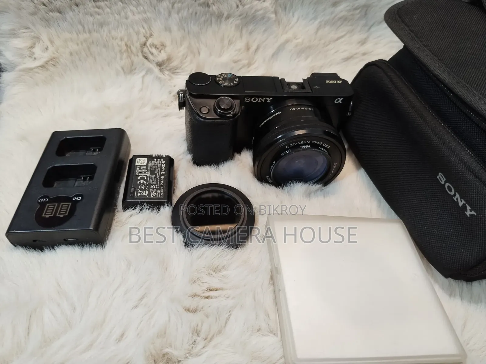 Sony A6000 + 16-50mm Lens