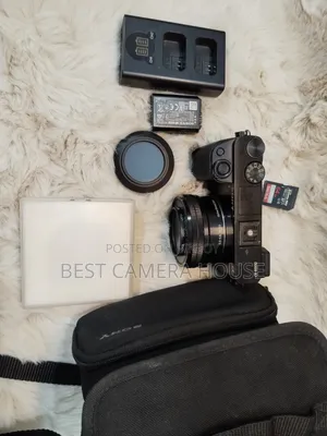 Sony A6000 + 16-50mm Lens