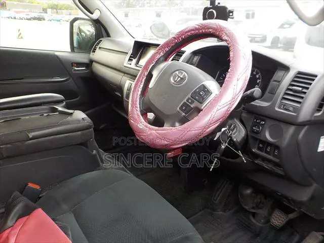 Toyota HiAce 2020 Black