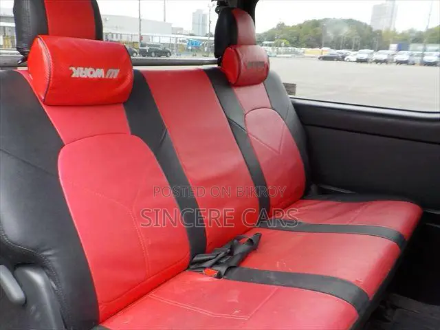 Toyota HiAce 2020 Black