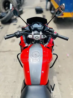Yamaha 2015 Red