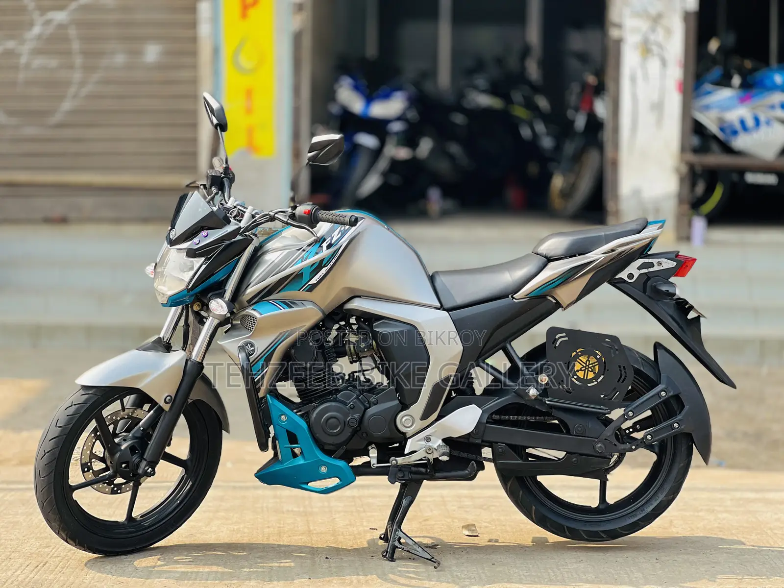 Yamaha FZ 2018 Gray