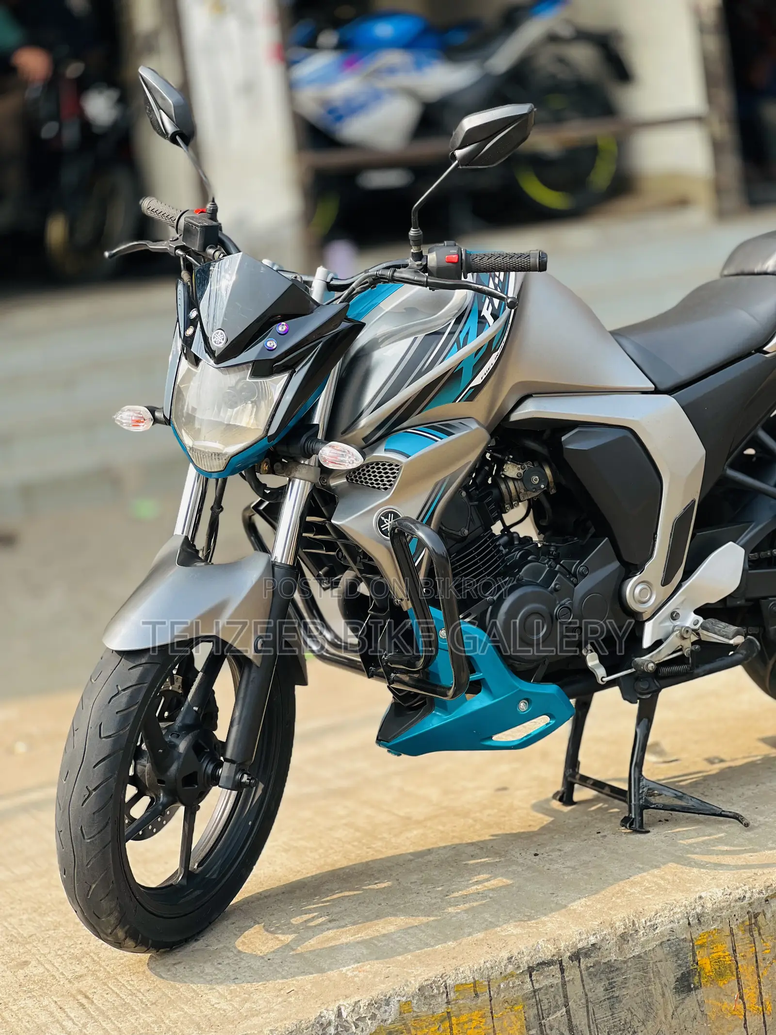 Yamaha FZ 2018 Gray