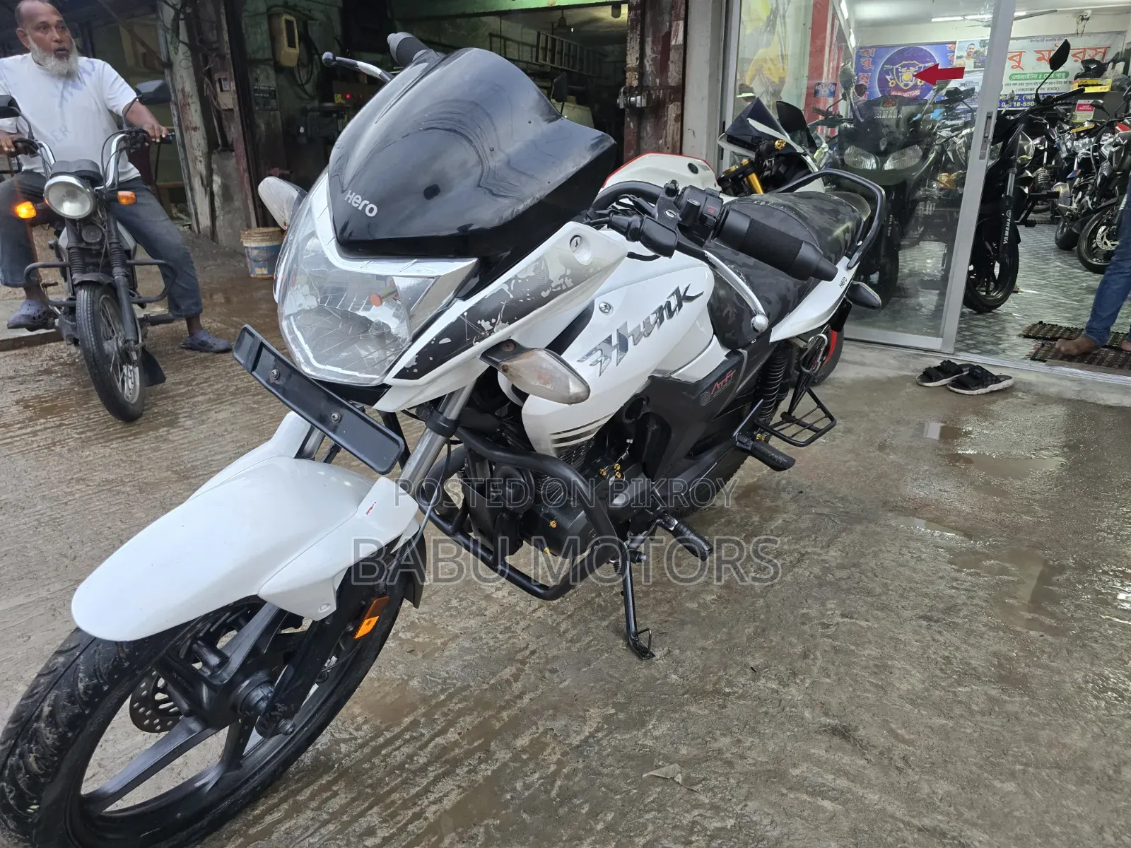 Hero Hunk 2020 White