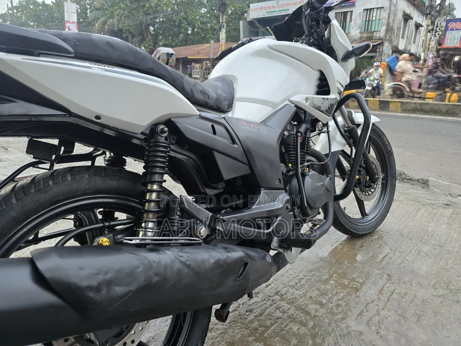 Hero Hunk 2020 White