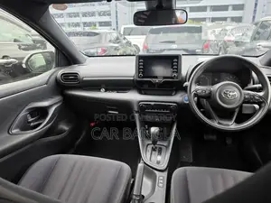 Toyota Yaris 2021 Gray