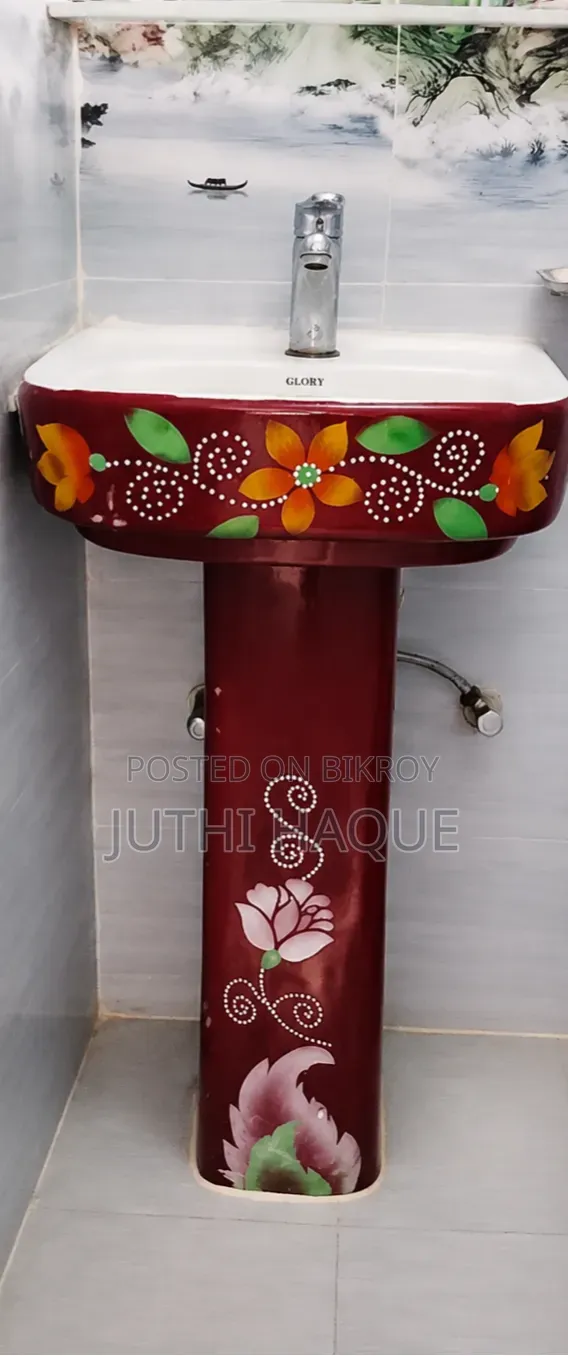 ২টি ব্যবহৃত ওয়াশ হ্যান্ড বেসিন বিক্রির জন্য
