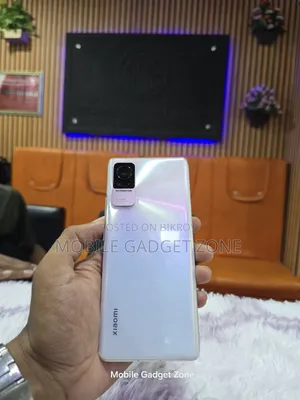 শাওমি সিভি ১এস ১২৮ জিবি গোল্ড