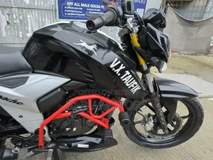 TVS Apache RTR 160 4V 2020 Black