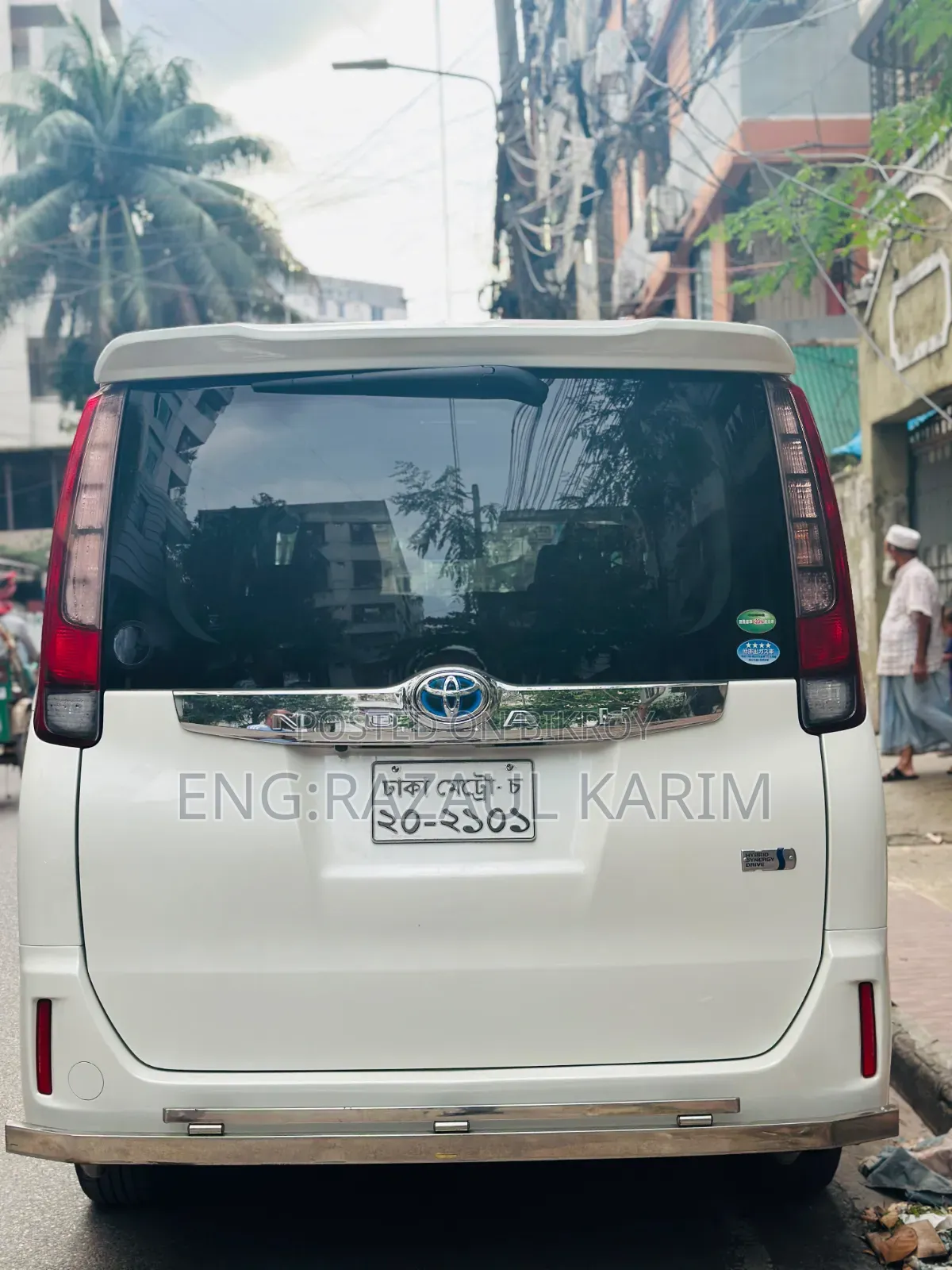 Toyota Noah 2016 Pearl