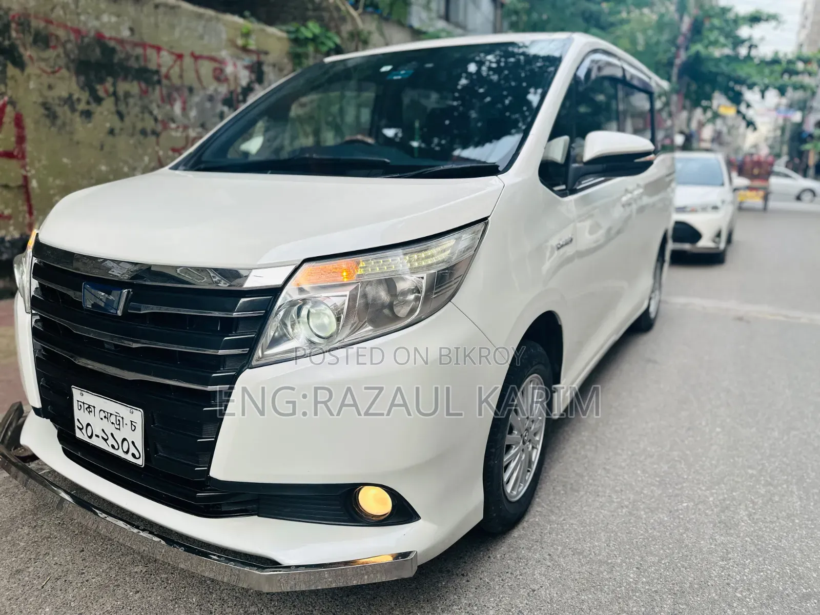 Toyota Noah 2016 Pearl