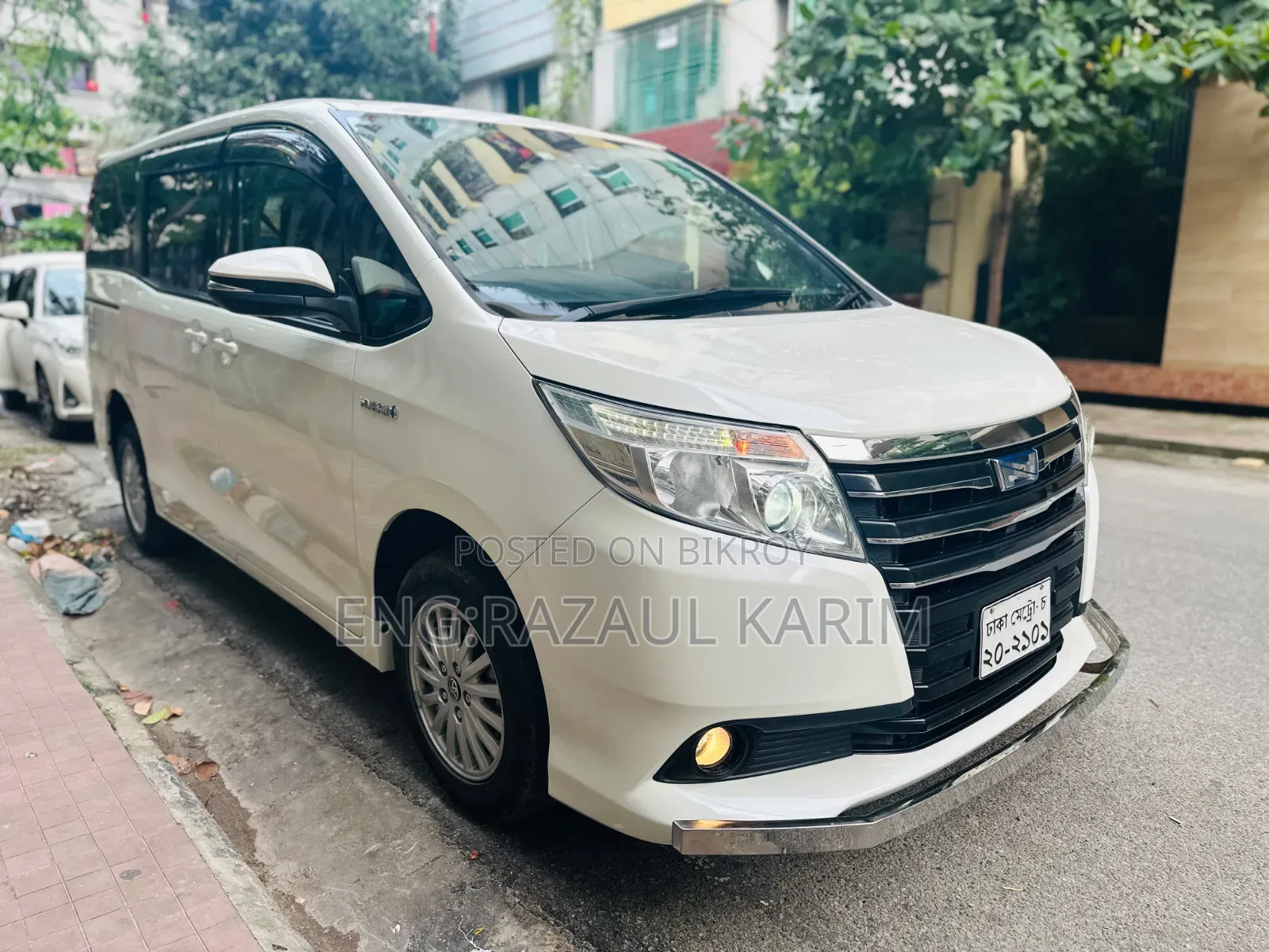 Toyota Noah 2016 Pearl