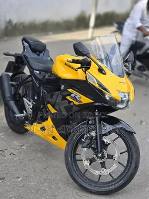 Suzuki GS 2023 Yellow
