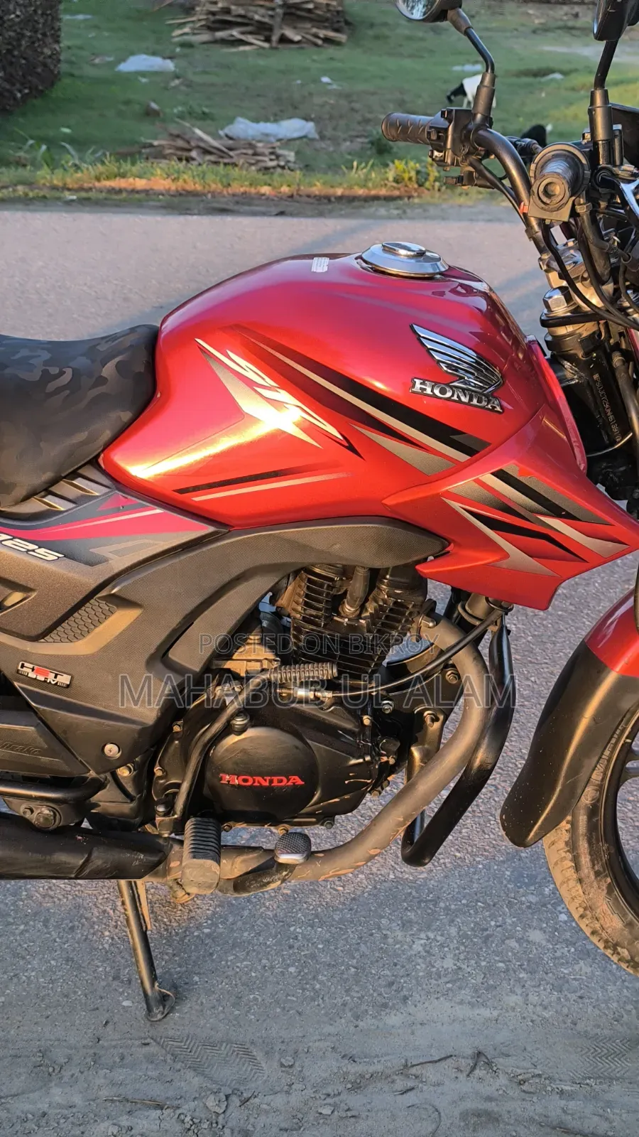 Honda CB 2023 Red
