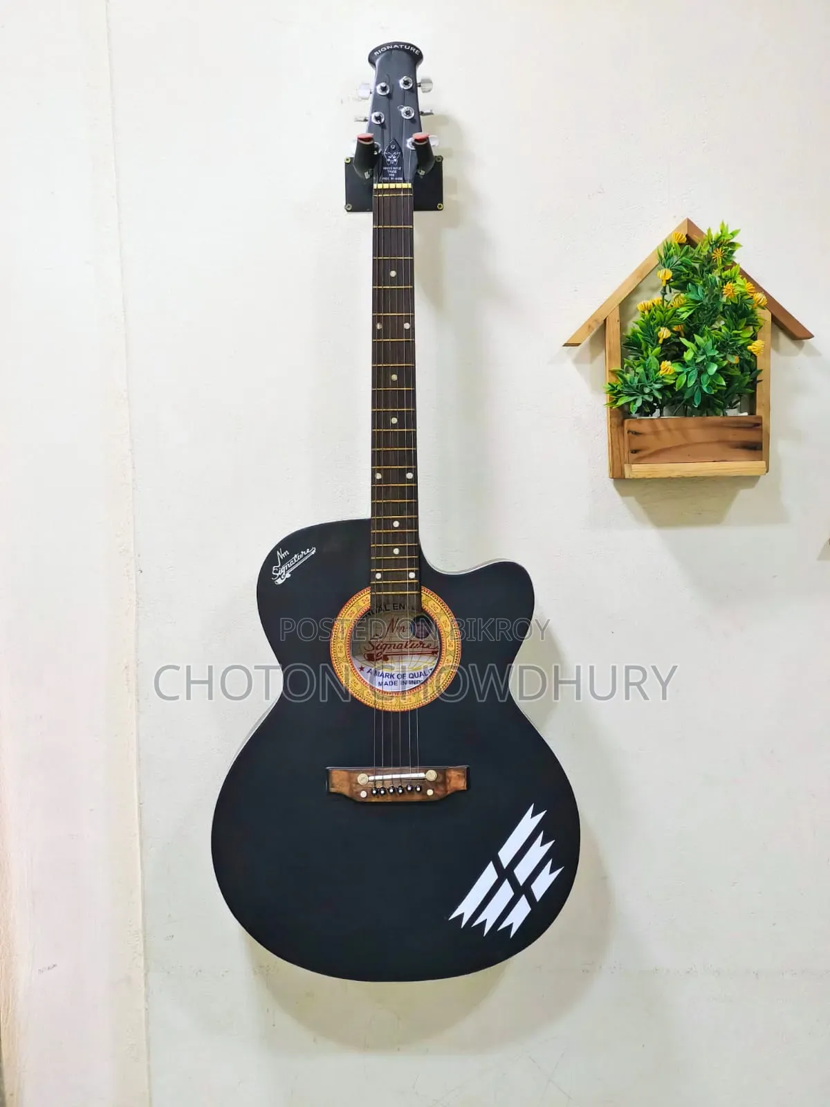 অরিজিনাল ইন্ডিয়ান সিগনেচার অ্যাকোস্টিক গিটার