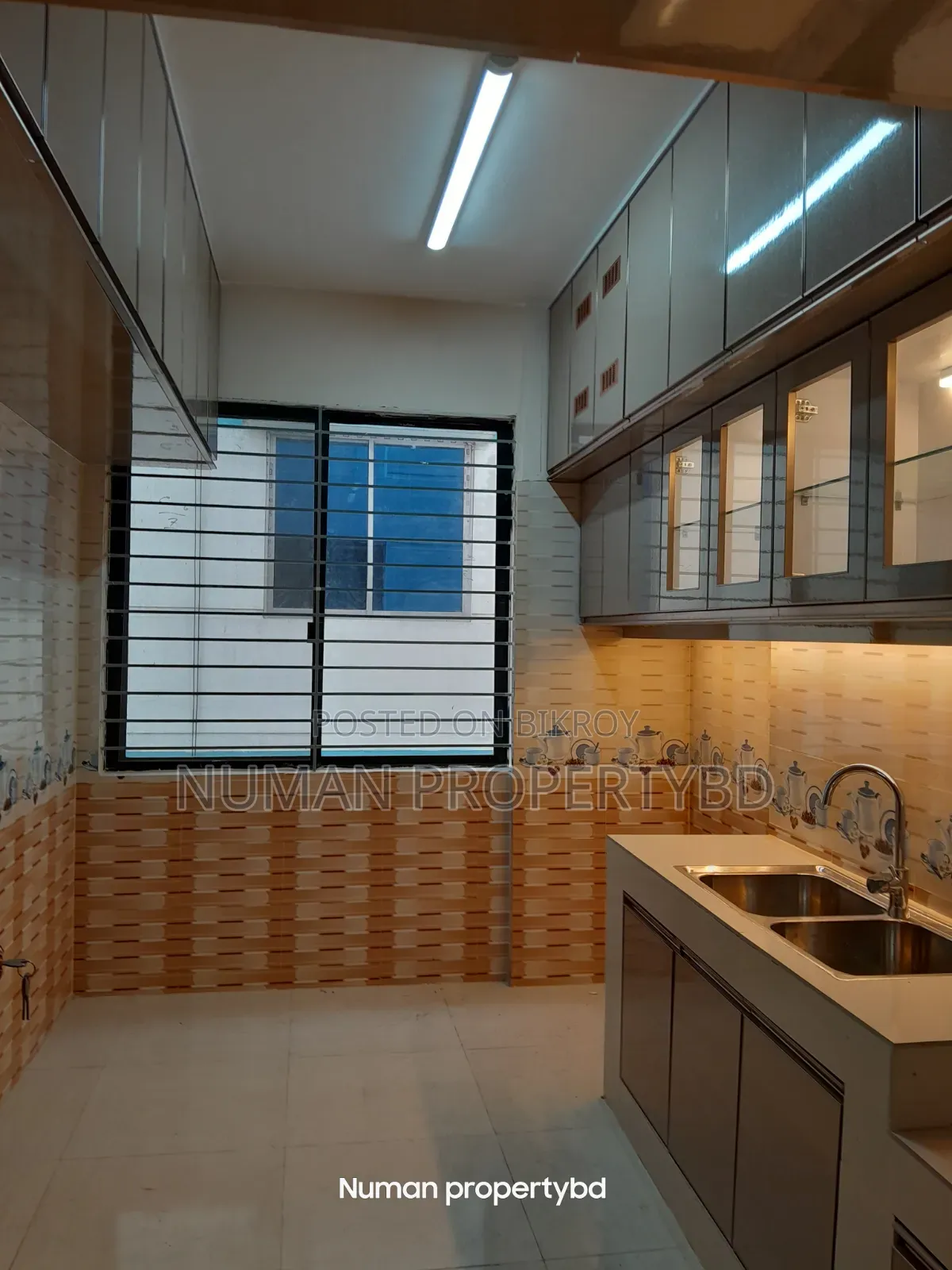 3 Bedroom Apartment in Numan Property Bd, Basundhara for Rent