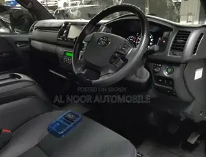 Toyota HiAce 2021 White